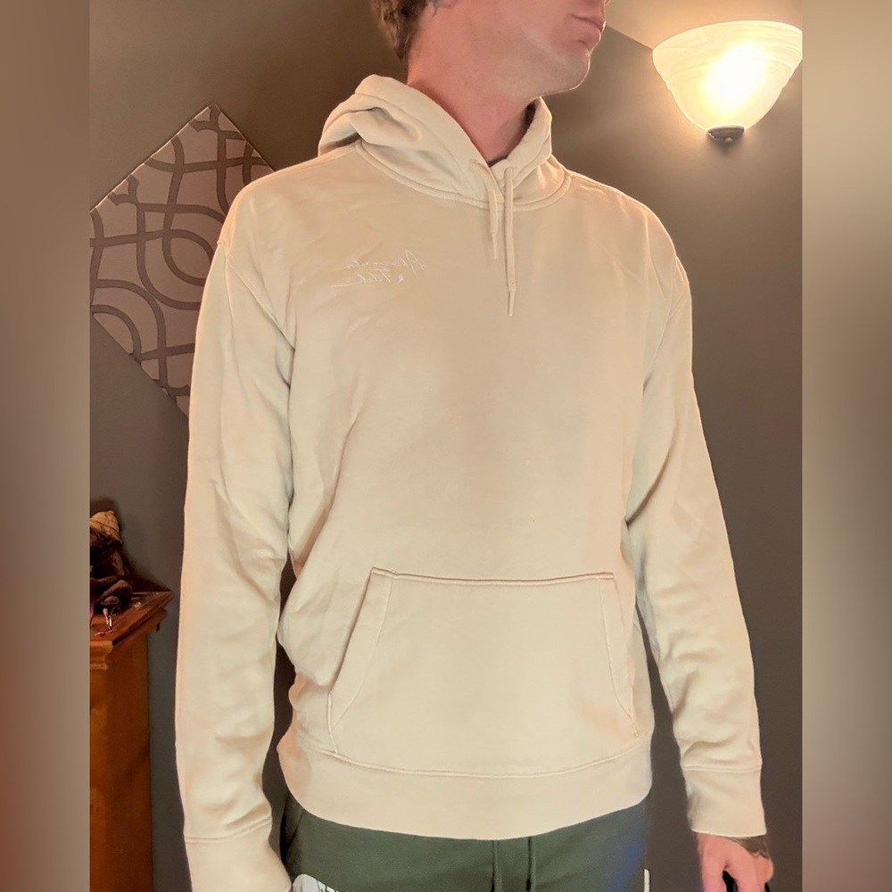 Abercrombie & Fitch Men's Cream Hoodie